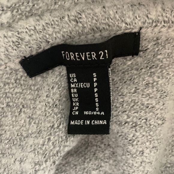 Off The Shoulder Sweater - Picture 5 of 5